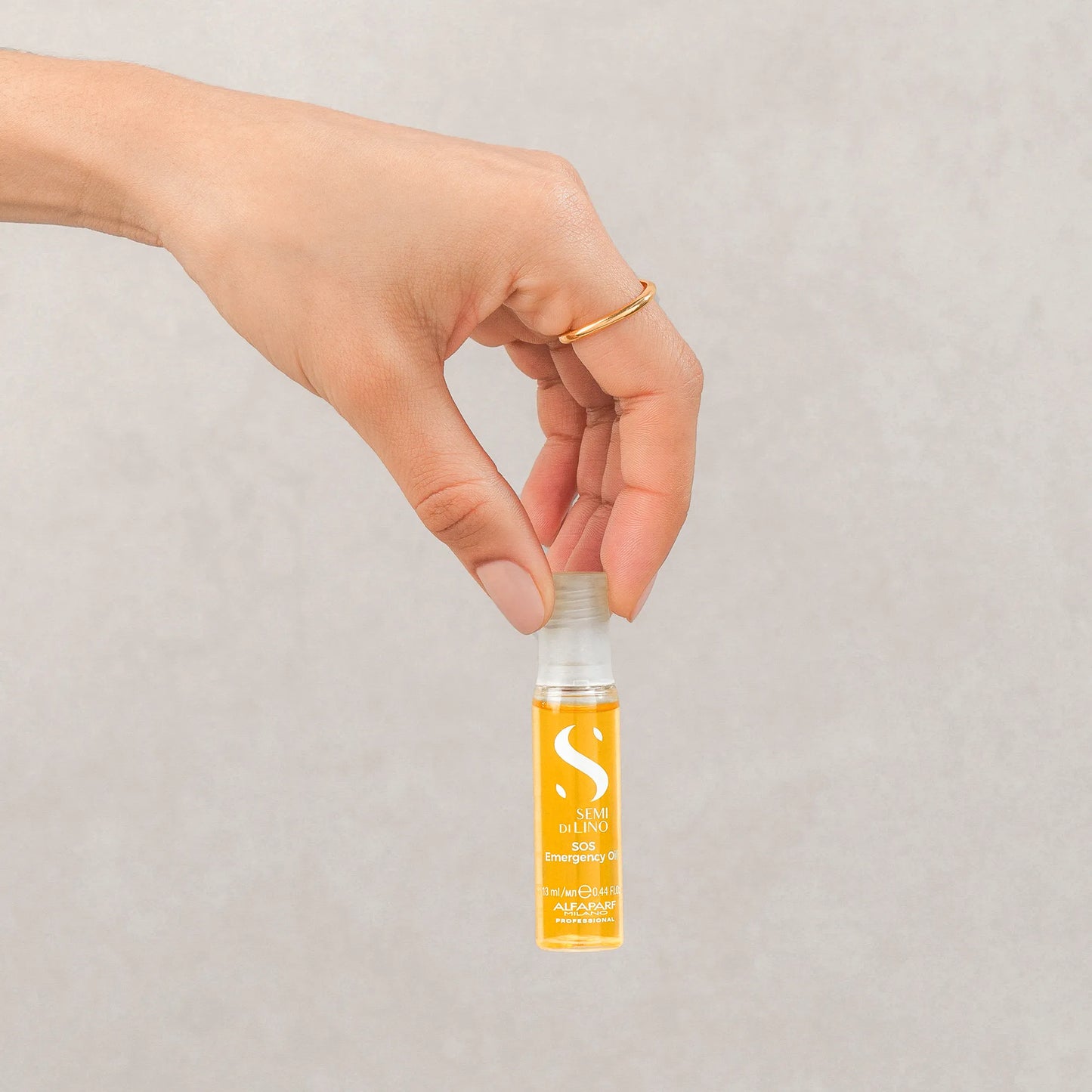 Alfaparf Milano Semi Di Lino Reconstruction Reparative Sos Emergency Oil 6X13ML