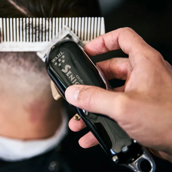Wahl Senior Cordless Clipper ** Free Storage Case **