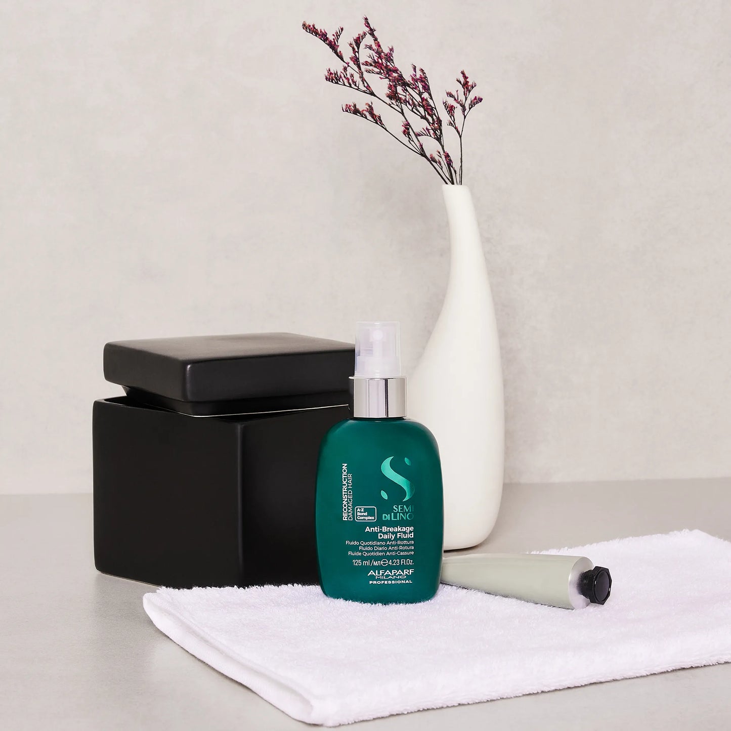 Alfaparf Milano Semi Di Lino Reconstruction Reparative Anti-Breakage Fluid 125ML